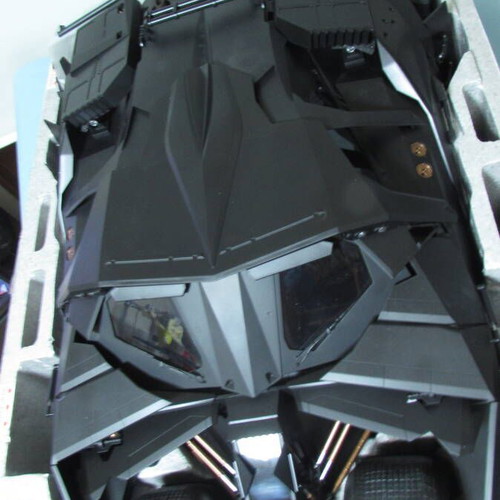 Hot Toys 1/6 Batman The Dark Knight Batmobile like new