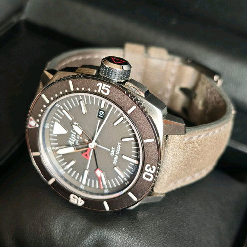Alpina Seastrong Diver 300 GMT AL-247LGG4TV6 like new, men's, gray