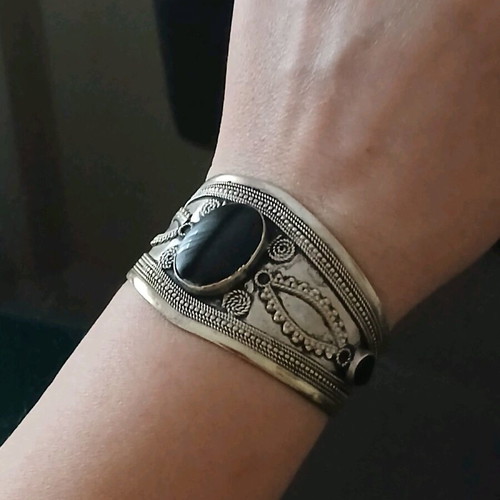 Handmade alpaca bracelet used