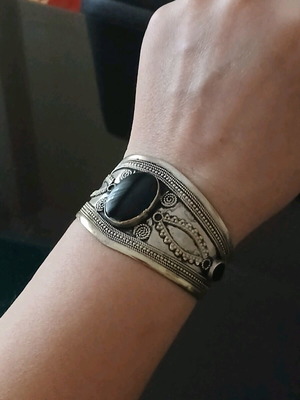 Handmade alpaca bracelet used