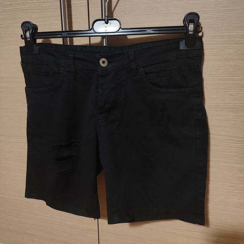 Shorts black used with three buttons