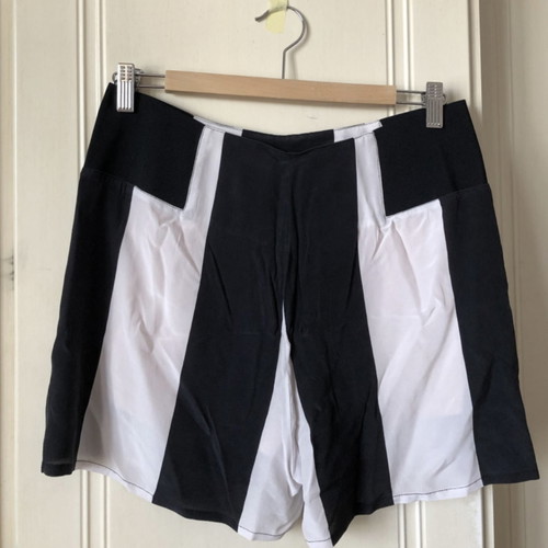 Atos Lombardini silk shorts excellent condition Medium