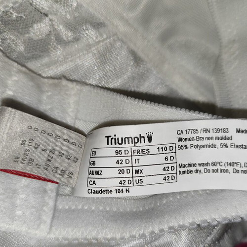 Triumph Claudette 104 N bra size 95D, white, lace details