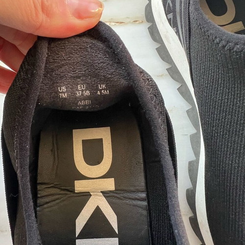 DKNY sneakers black size 37 like new
