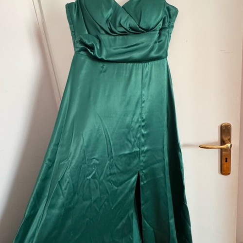 Satin dress emerald No40 used with back ribbons