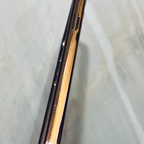 iPhone 11 Pro Max case transparent with gold details and MagSafe like new