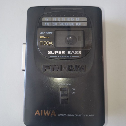 AIWA HS-T100 Vintage Walkman 1975s used, cassette motor issue