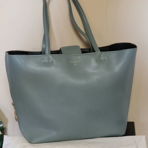 Patrizia Pepe shoulder bag used, turquoise leather, one main compartment