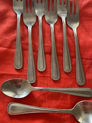 Cake forks and teaspoons set, 6 forks and 2 spoons, new