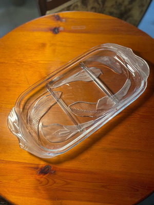 Glass serving platter for nuts with carved leaf designs, like new