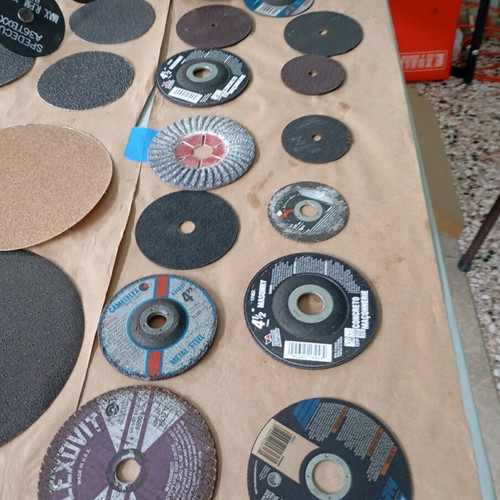 Tool set with wheel and discs new for any task