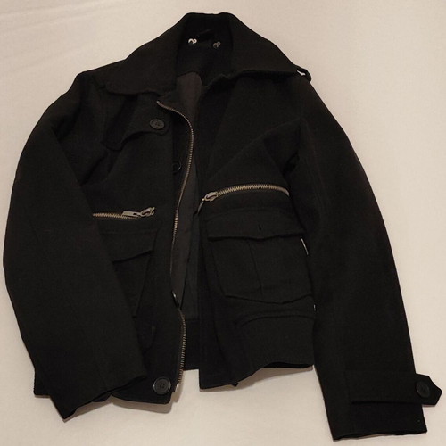 No Name Bomber Jacket unisex like new, black, medium
