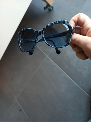 Dolce & Gabbana sunglasses like new, blue
