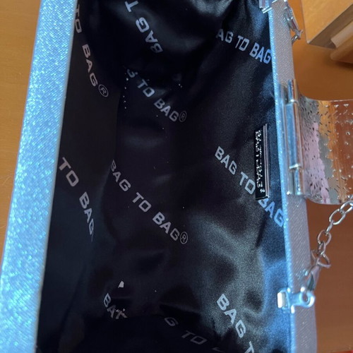 Shiny evening bag like new