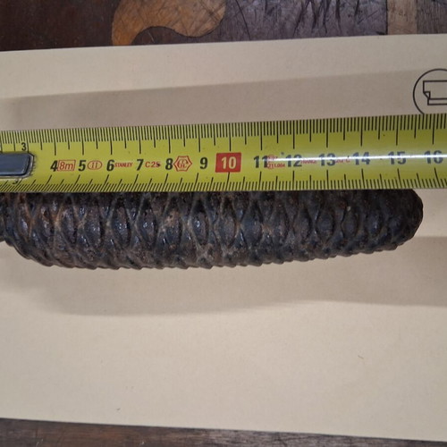 Pine cone for clock used 1,100 grams