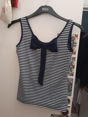 Women's striped blouse with bow, like new, size M, white and blue