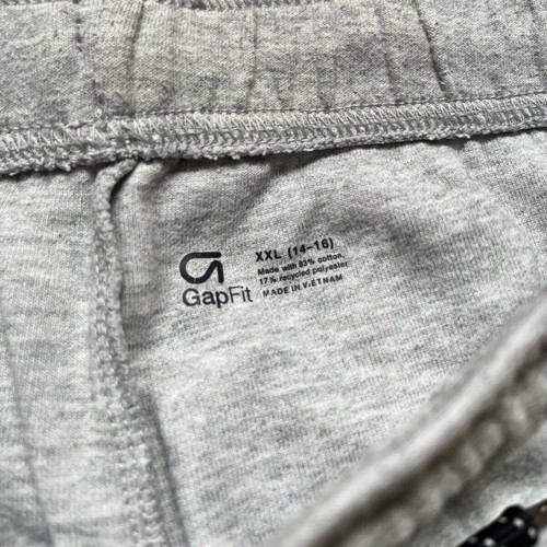 Children's gray GAP shorts like new, size XXL for boys
