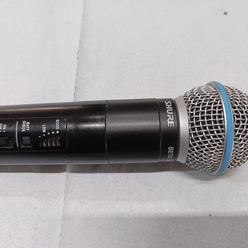 Shure Beta 58A microphone used with case