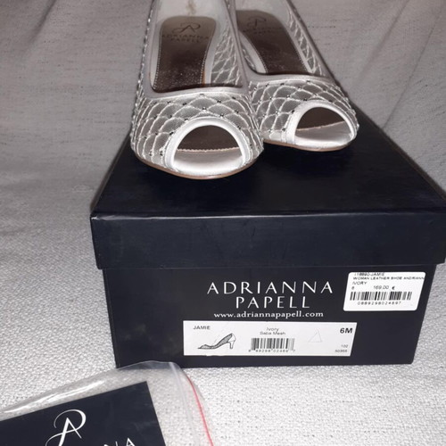 Adrianna Papell shoes white/ivory pumps new, size EU 36