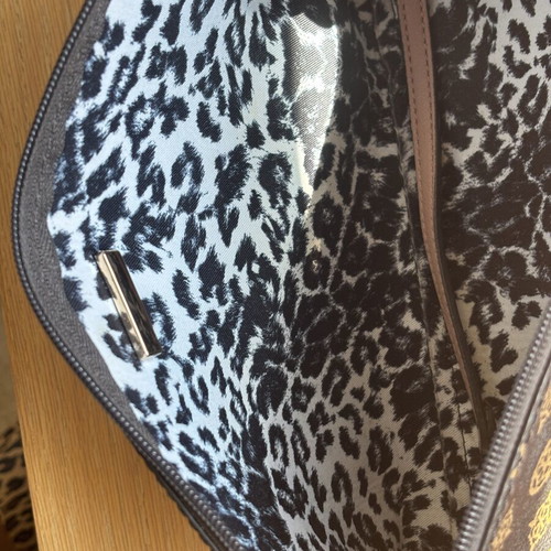 Guess Original Shoulder Bag like new, beige and brown