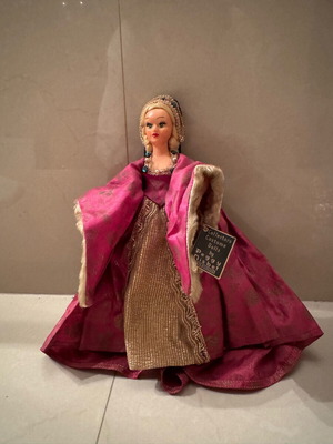 Peggy Nisbet collectible doll new with tag