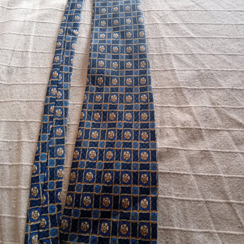 Pagoni Maison De Gravates tie like new