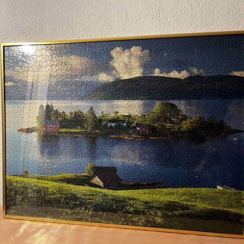 Ravensburger 1500-piece puzzle with frame, Scandinavian landscape