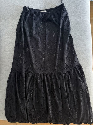 Combos Knitwear Maxi Lace Skirt, black, size M