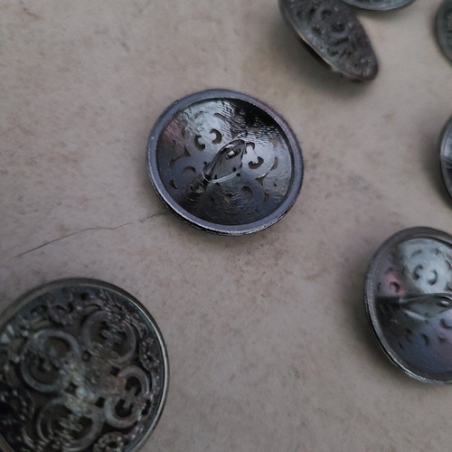 Buttons new, diameter 2 cm