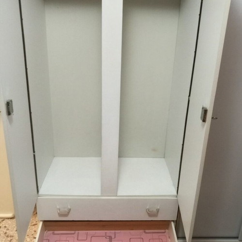 Wardrobe for small spaces like new, 2 doors and 2 drawers