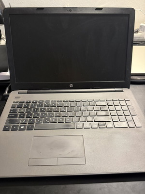 HP laptop with AMD A6-9220 processor, 4 GB RAM