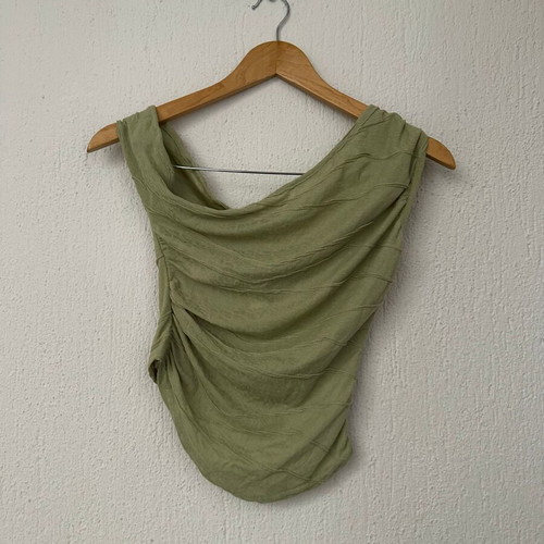 Boohoo top new, size S, polyester, green