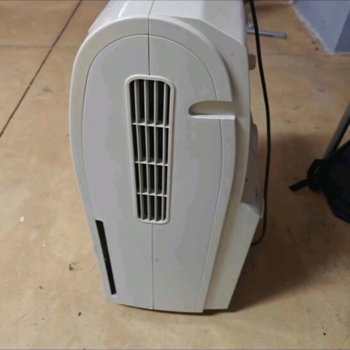 Duracraft Floor Air Conditioner like new