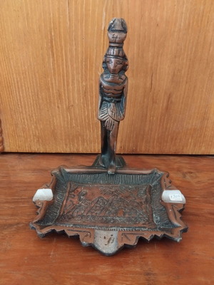 Metal ashtray