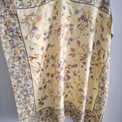 Vintage Valentino silk floral shawl like new, beige