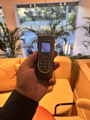 Nokia 9300 τηλέφωνο σαν καινούργιο