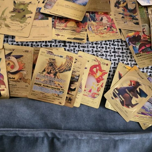 Pokémon gold cards like new, pack of 67 with 17 rare
