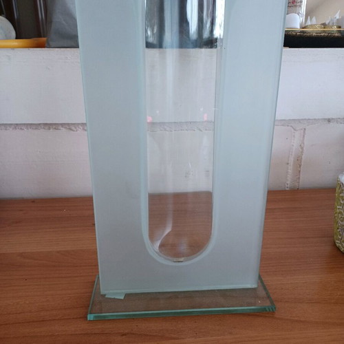 Modern vase like new