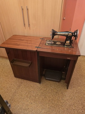 Vintage ραπτομηχανή Mercedes σαν καινούργιο