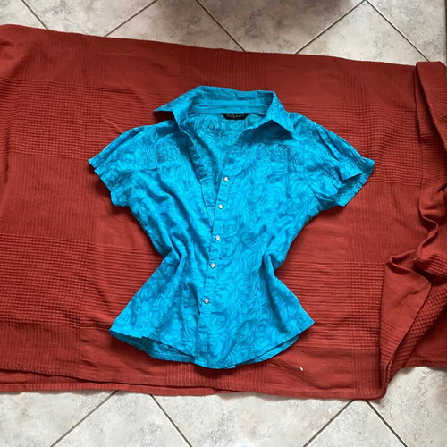 Turquoise short-sleeve shirt, floral pattern, women's