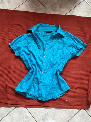Turquoise short-sleeve shirt, floral pattern, women's