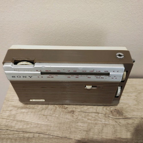 Sony vintage radio used