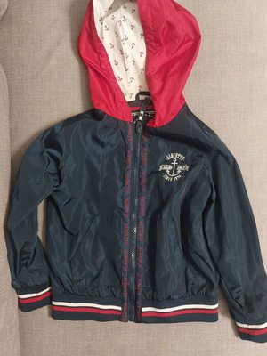 Alouette children's jacket like new, size 4, with hood