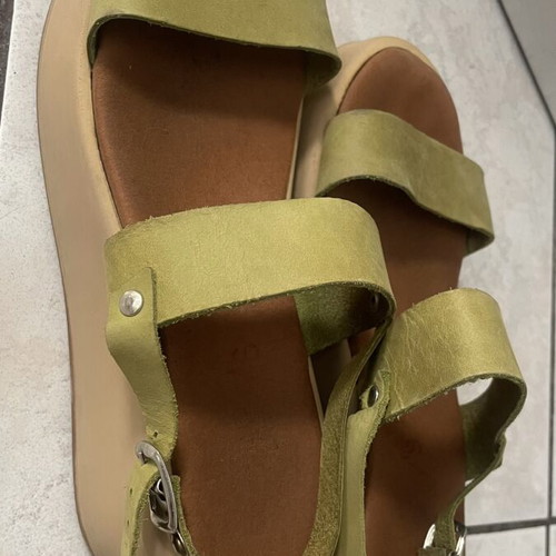 Green platform sandals, size 37