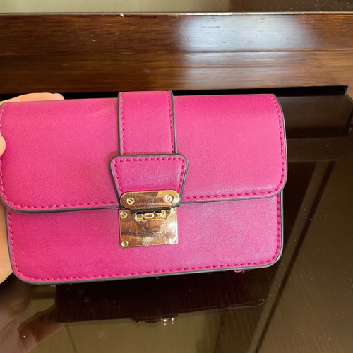 Crossbody bag purple like new, small size