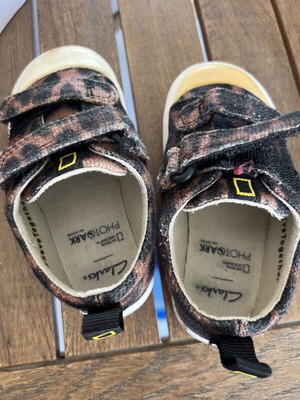 Clark’s baby shoes size 21