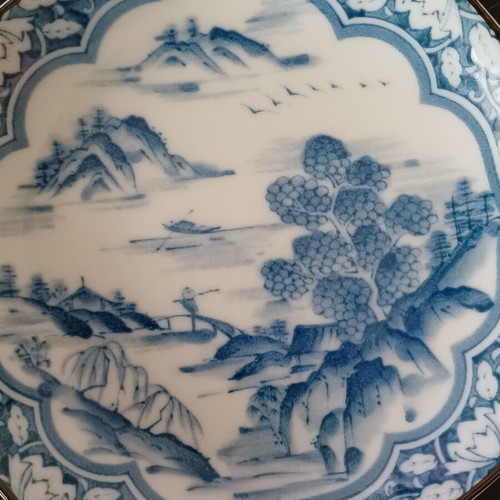 Vintage Japanese Arita Porcelain Decorative Plate with Landscape 12.2 cm
