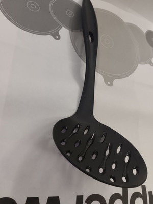 Κουτάλα τρυπητή Tupperware καινούργια