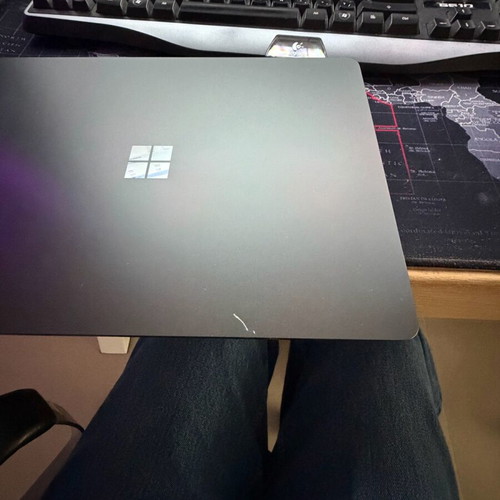 Microsoft Surface Laptop Copilot+ PC 13.8" Touchscreen 120Hz, 16GB RAM, 512GB SSD