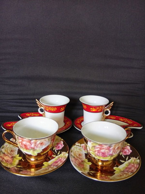 Limoges coffee cups with saucers used, set of 4